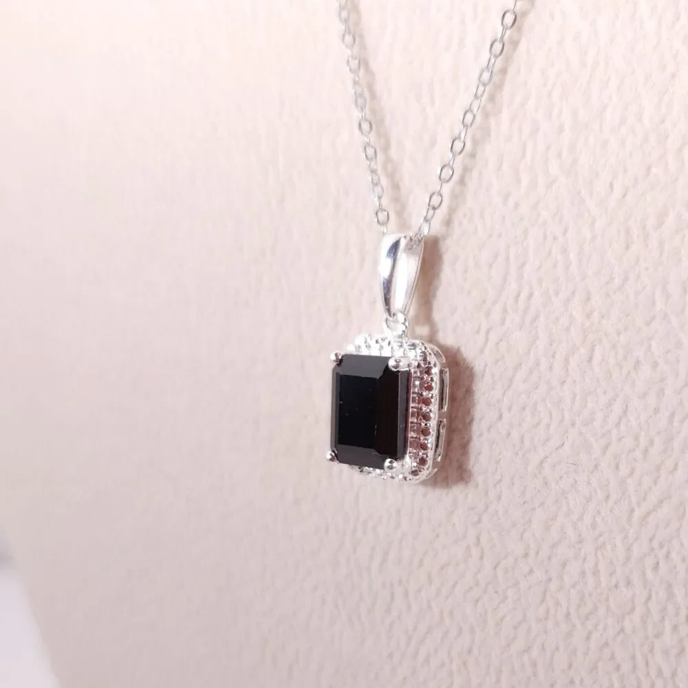 Thai Black Spinel Pendant Necklace & Chain Made in Italy